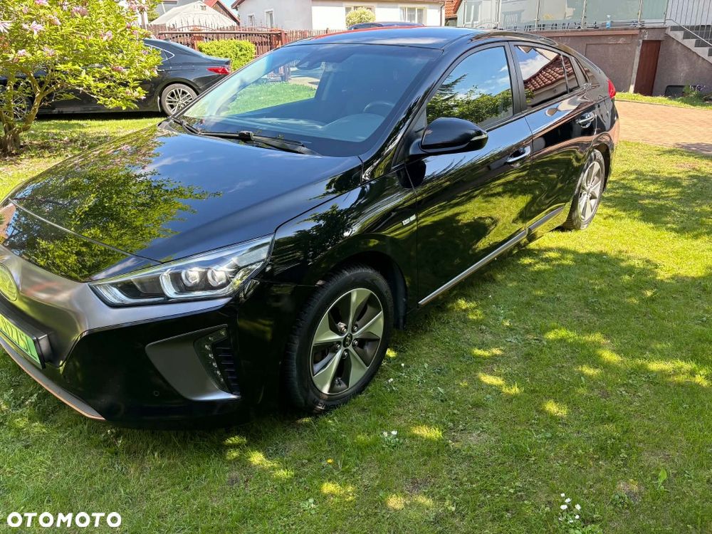 Hyundai IONIQ - 1