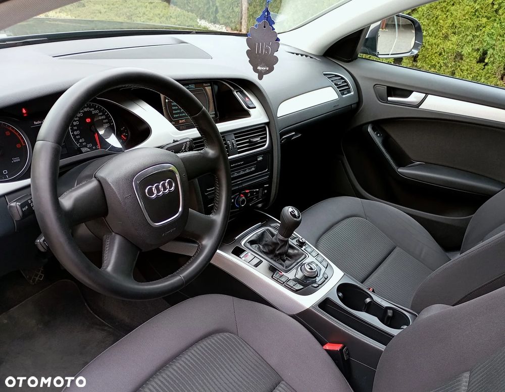 Audi A4 Avant 2.0 TDI 116g DPF Attraction - 17