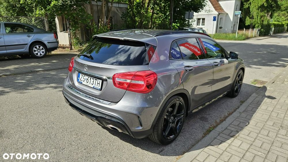 Mercedes-Benz GLA 250 4-Matic AMG Line - 9