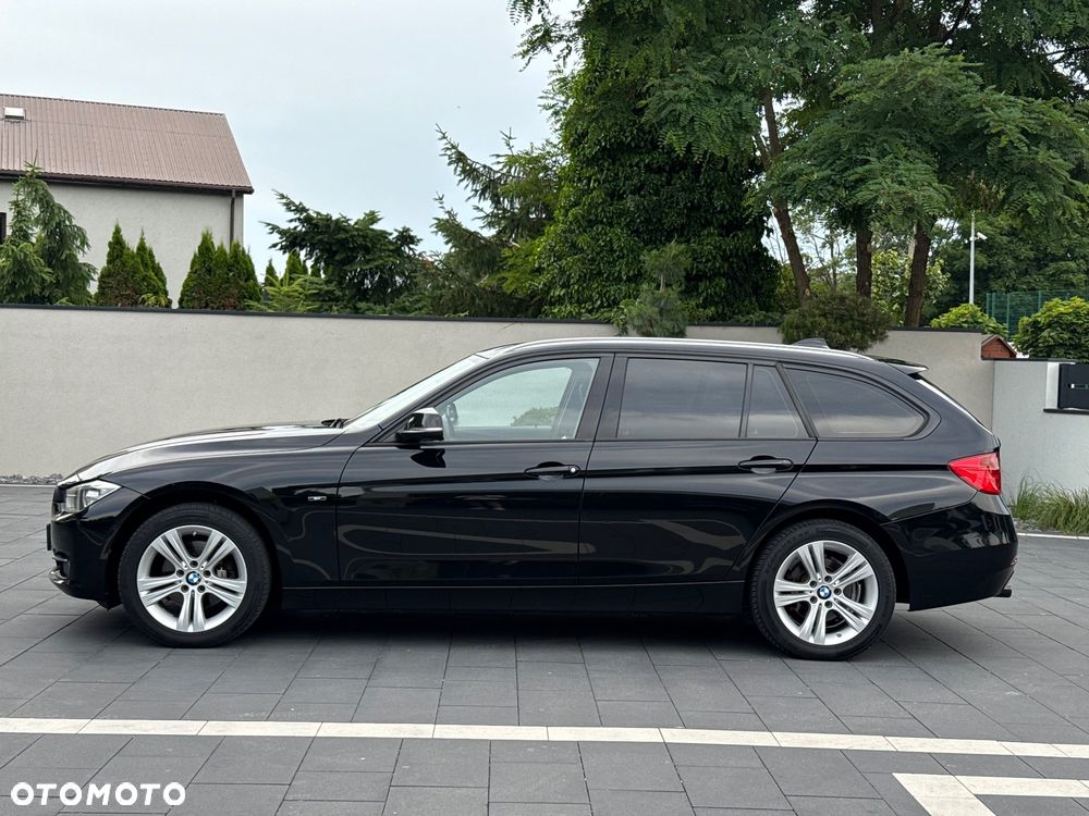 BMW Seria 3 320d Sport Line - 12