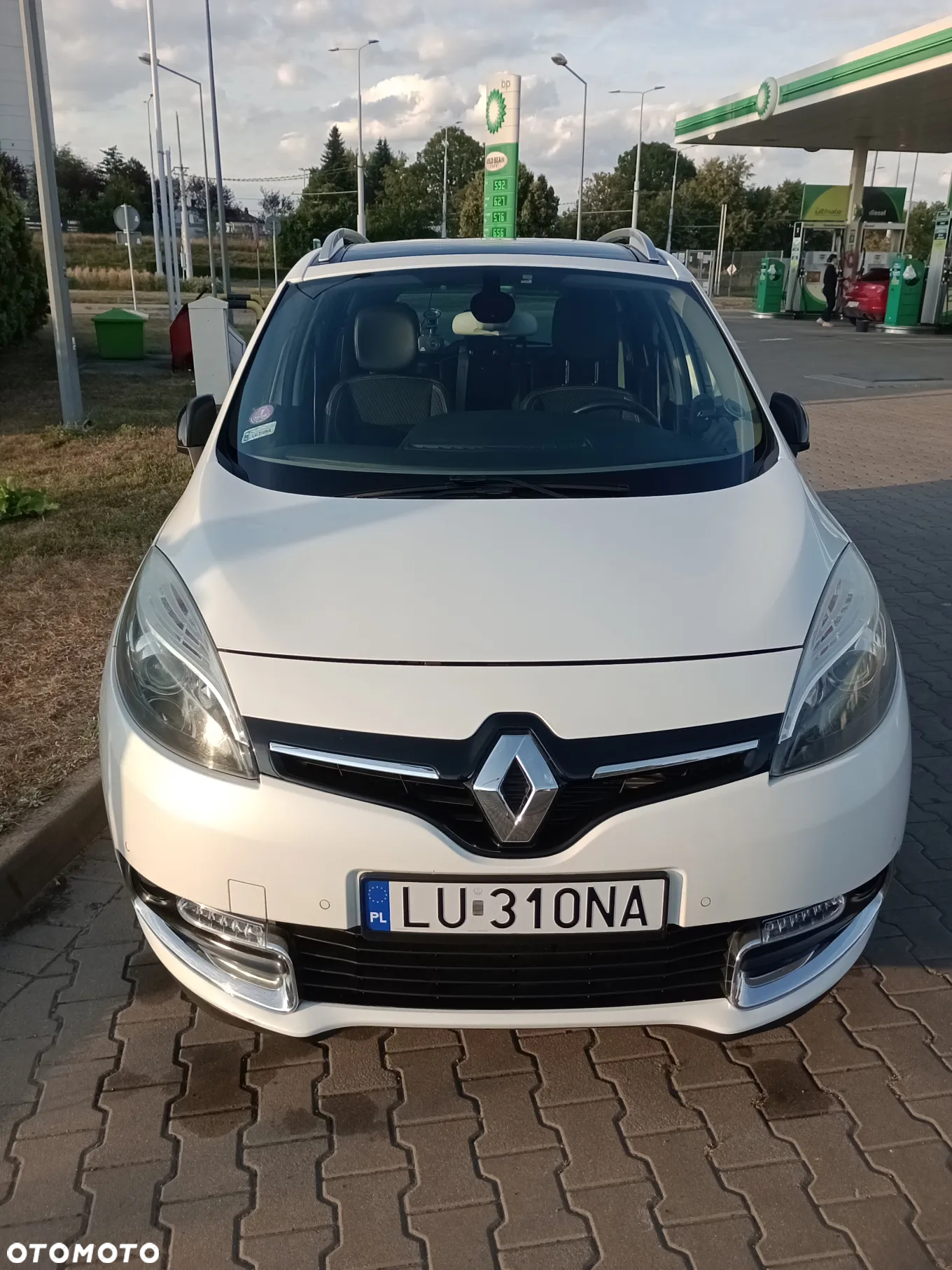 Renault Grand Scenic ENERGY TCe 130 S&S Bose Edition - 2
