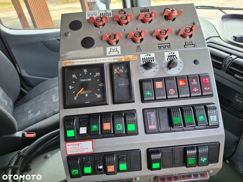 Mercedes-Benz Atego 1524 Zamiatarka BUCHER CityFant 60 2 Silniki Tylna Oś Na Poduszkach Rura Do Liści / Studzienek Zamiatarka Uliczna Sprzątanie Zamiatanie - 11