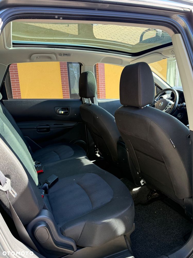 Nissan Qashqai+2 - 17