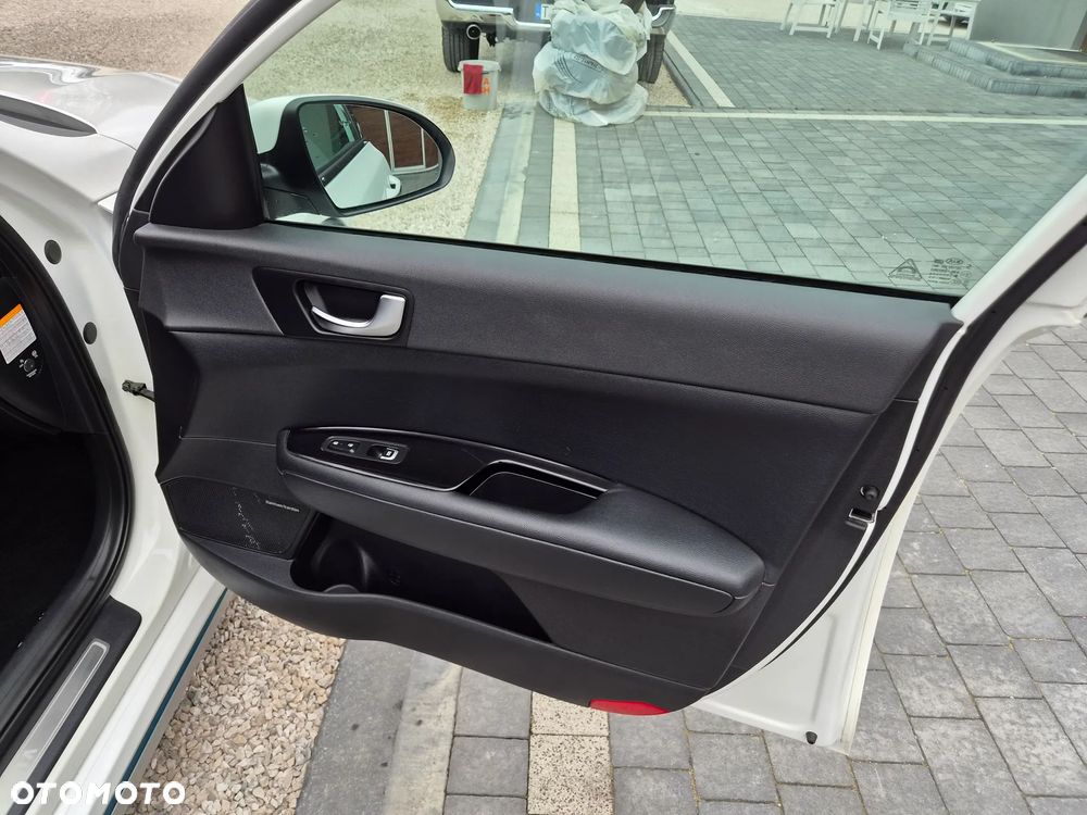Kia Optima - 24