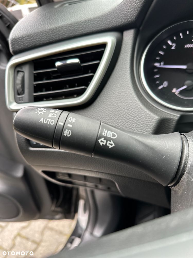 Nissan Qashqai 1.5 dCi TEKNA - 15