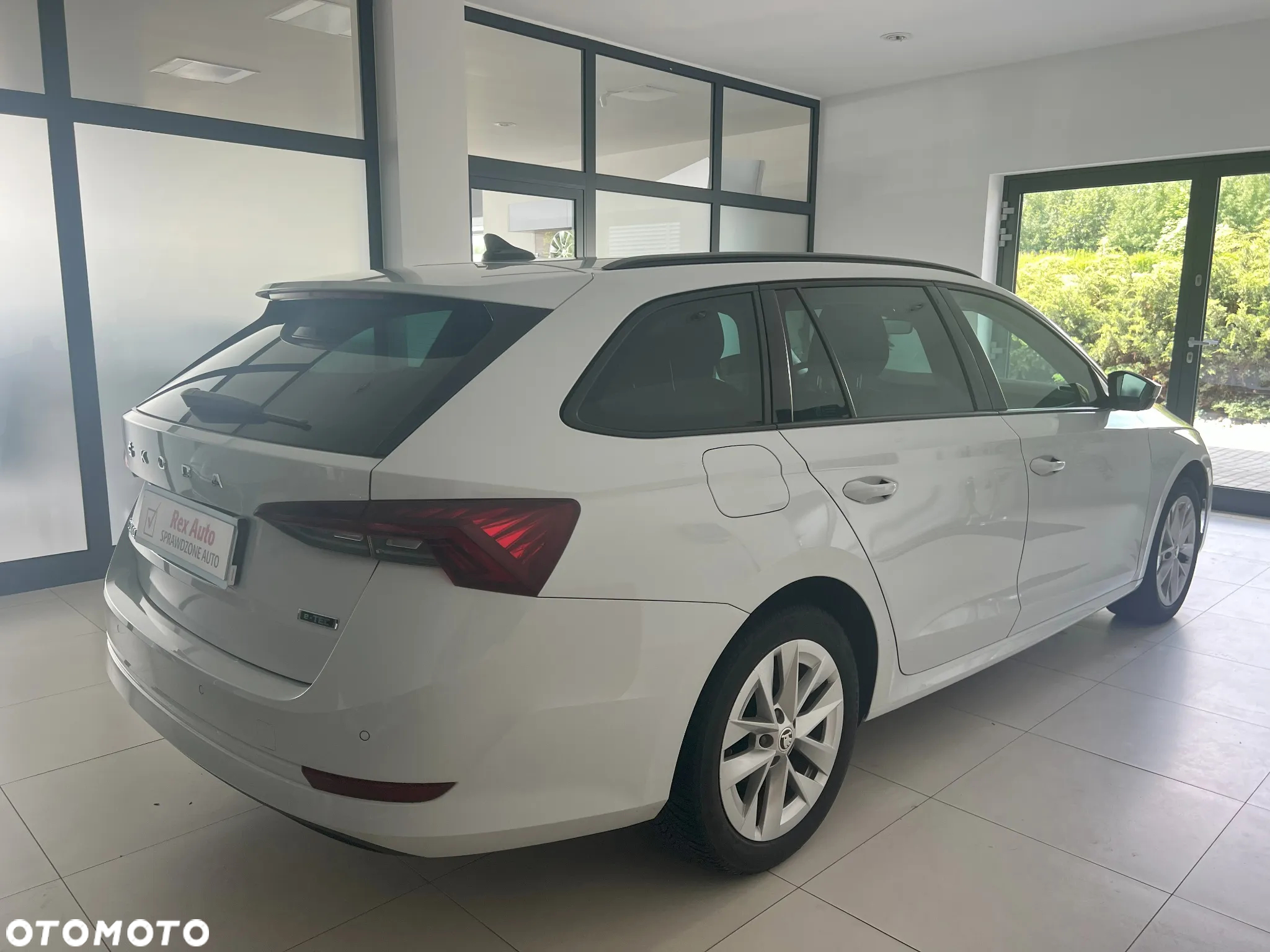 Skoda Octavia 1.5 TSI e-Tec Ambition DSG - 6