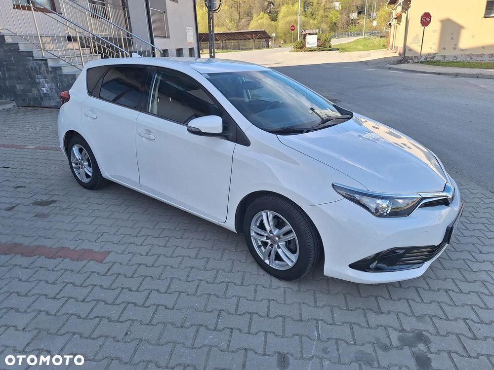 Toyota Auris 1.2 Turbo Design Edition - 25