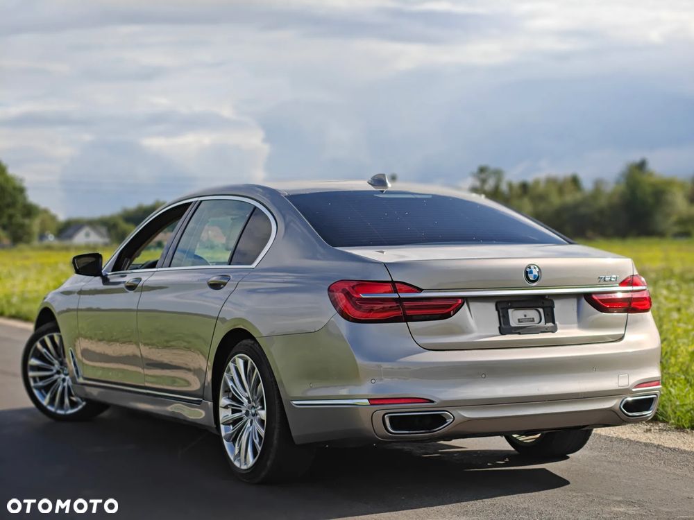 BMW Seria 7 750Li Edition Exclusive - 1