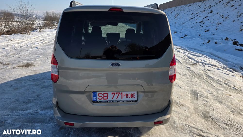 Ford Tourneo Courier 1.0 EcoBoost Titanium - 12