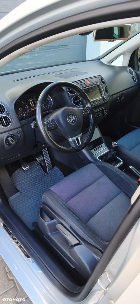 Volkswagen Golf Plus 1.6 TDI Highline - 25