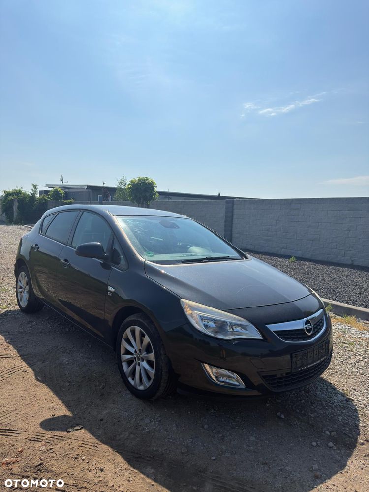 Opel Astra 1.4 Turbo ecoFLEX Start/Stop 150 Jahre - 3