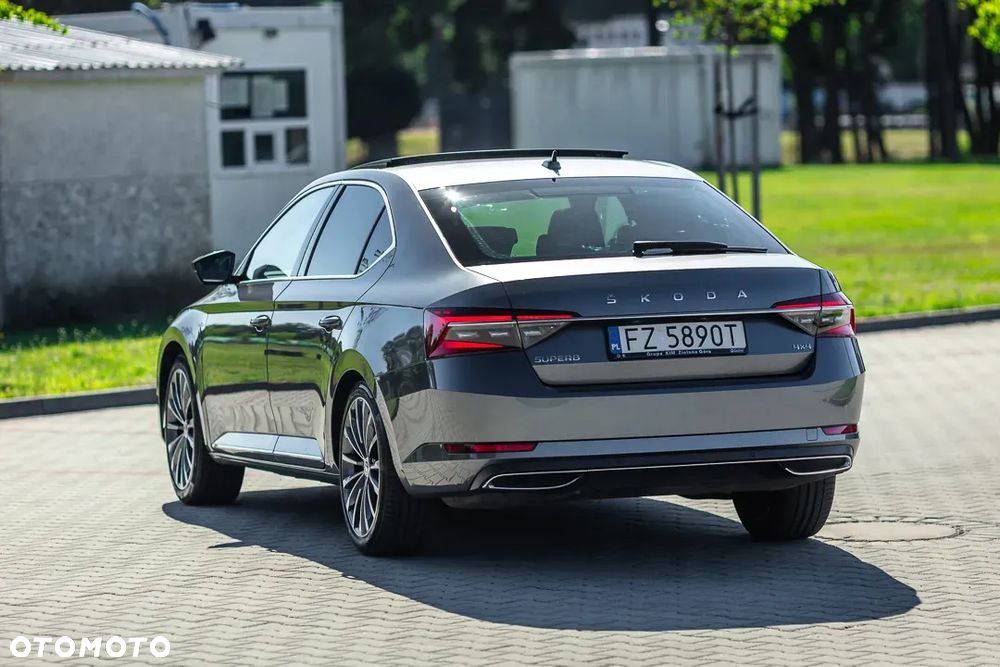 Skoda Superb 2.0 TDI SCR 4x4 L&K DSG - 12