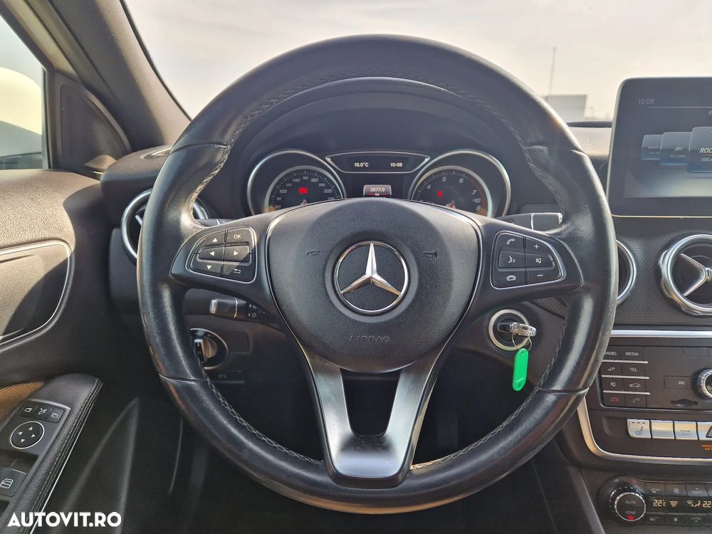 Mercedes-Benz GLA - 26