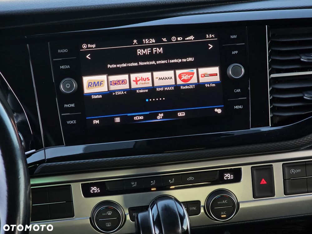 Volkswagen Multivan - 31