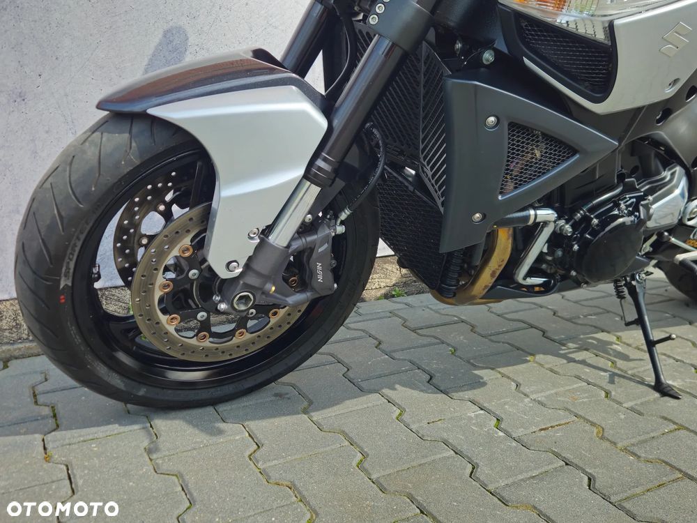 Suzuki GSX - 15