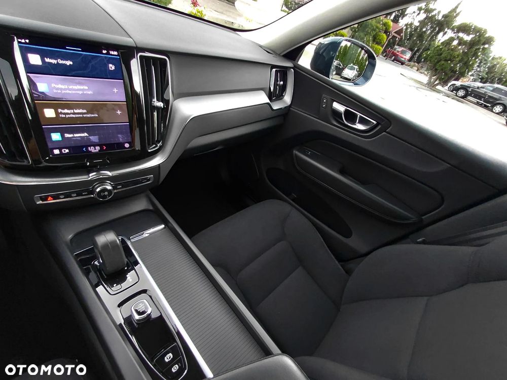 Volvo XC 60 B4 D AWD Geartronic Momentum - 26