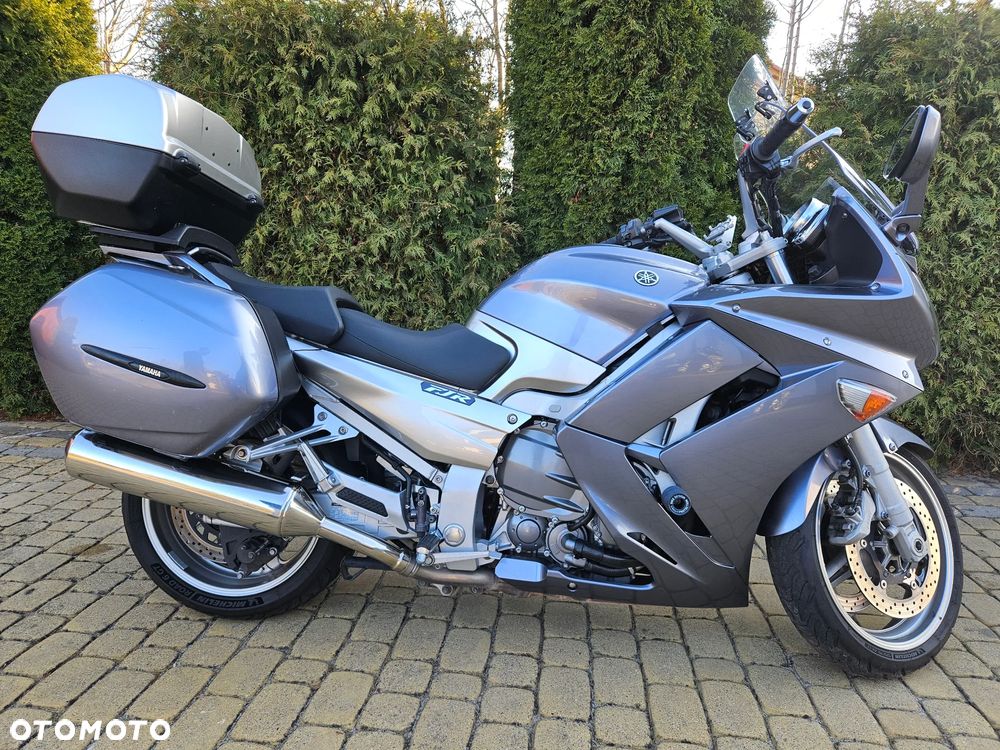 Yamaha FJR - 3
