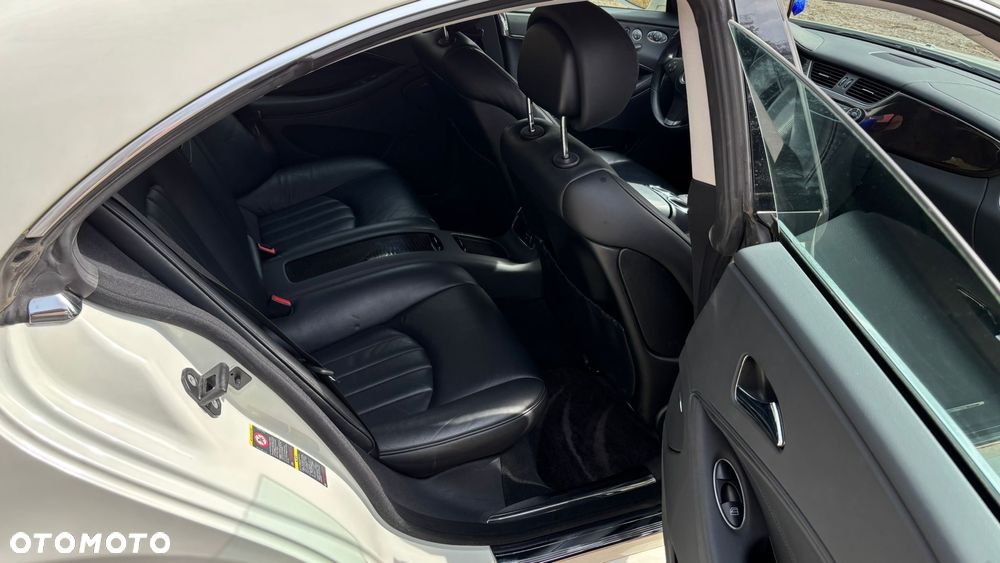 Mercedes-Benz CLS 350 - 13