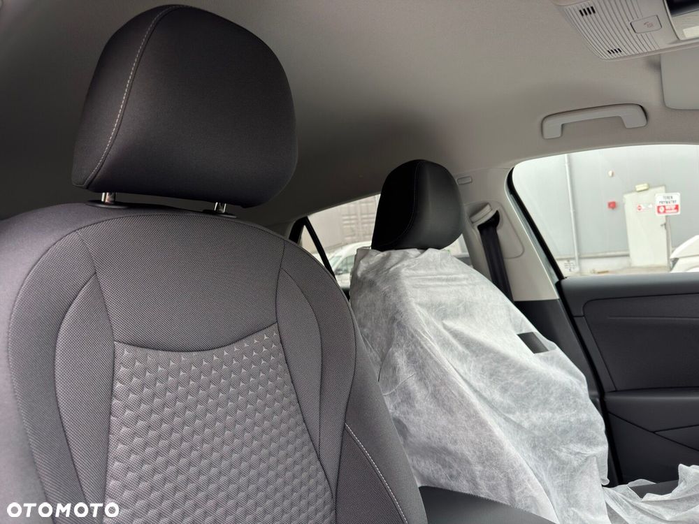 Volkswagen T-Roc 1.5 eTSI Life DSG - 6