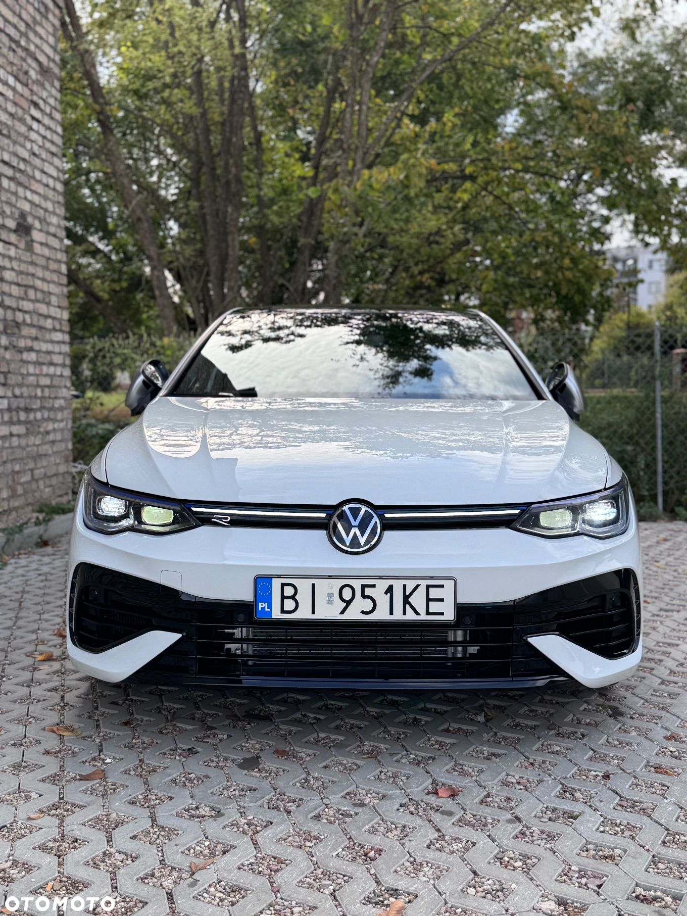 Volkswagen Golf - 1