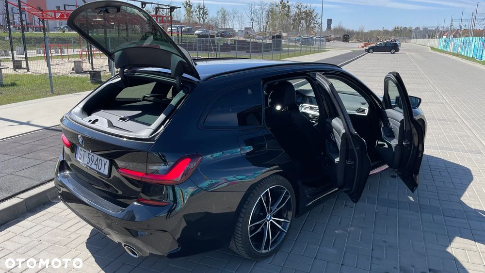 BMW Seria 3 320d Sport Line - 13