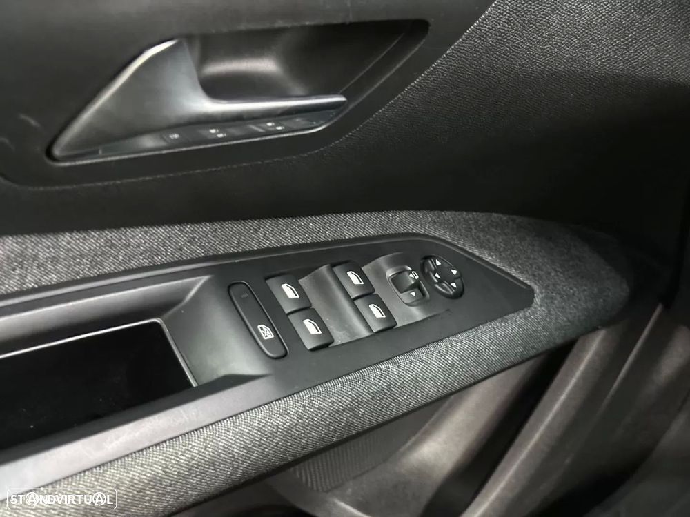 Peugeot 5008 1.2 PureTech Active Pack - 17