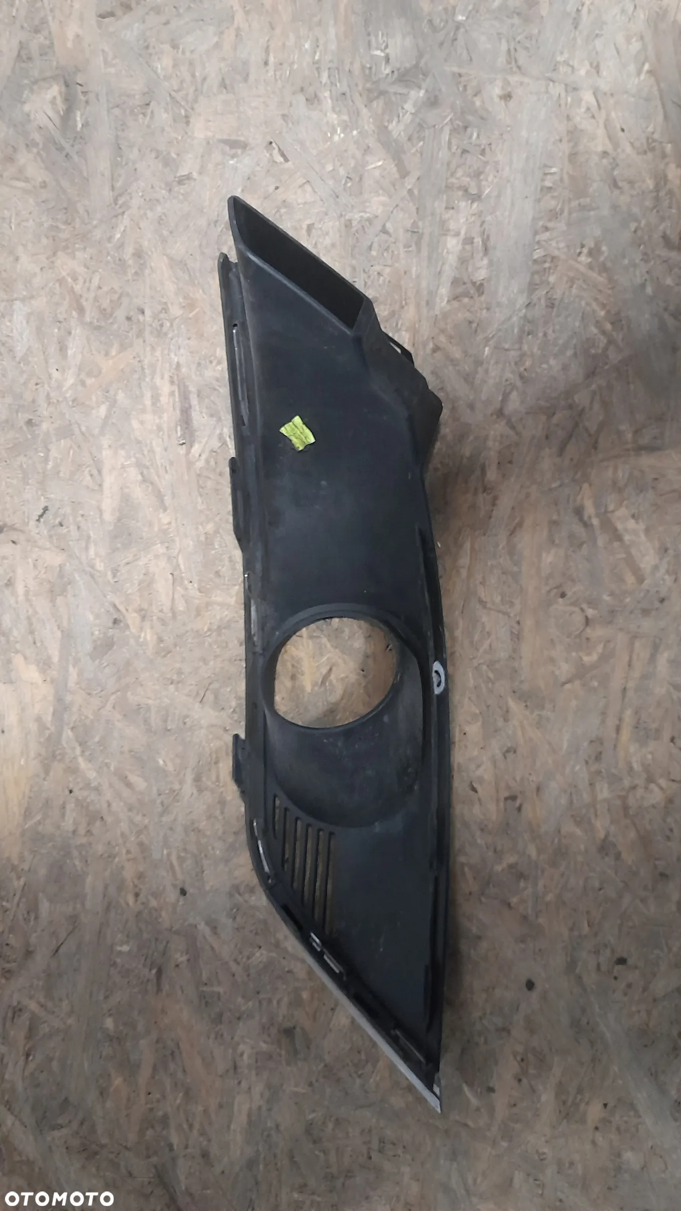 kratka w zderzak przod lewa megane 4 IV - 2