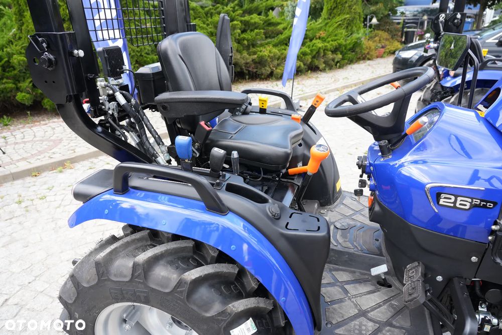 Farmtrac 26 4WD - 8