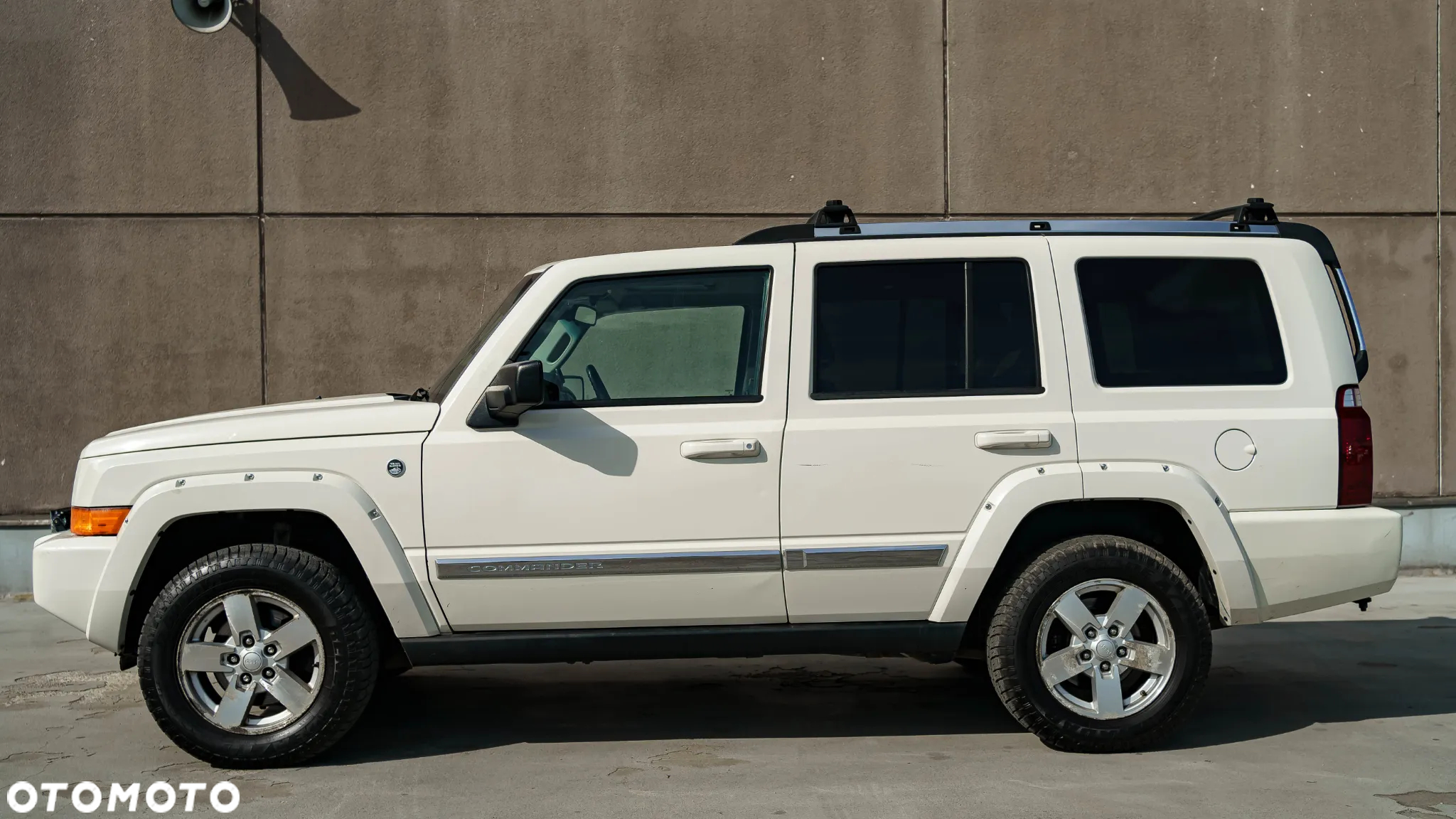 Jeep Commander 5.7 V8 HEMI Automatik Limited - 6
