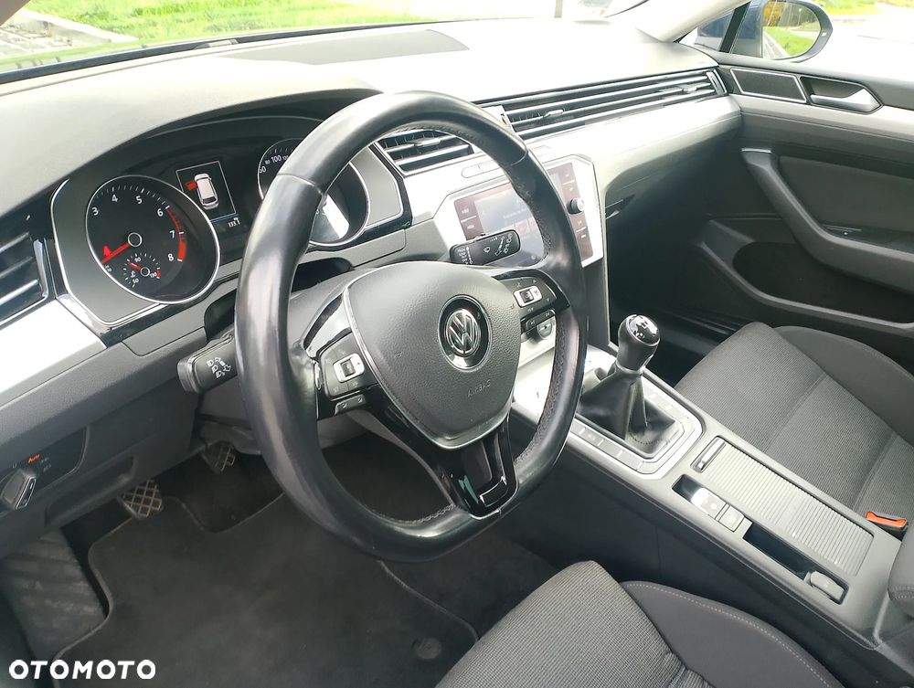 Volkswagen Passat 1.5 TSI EVO Business - 19
