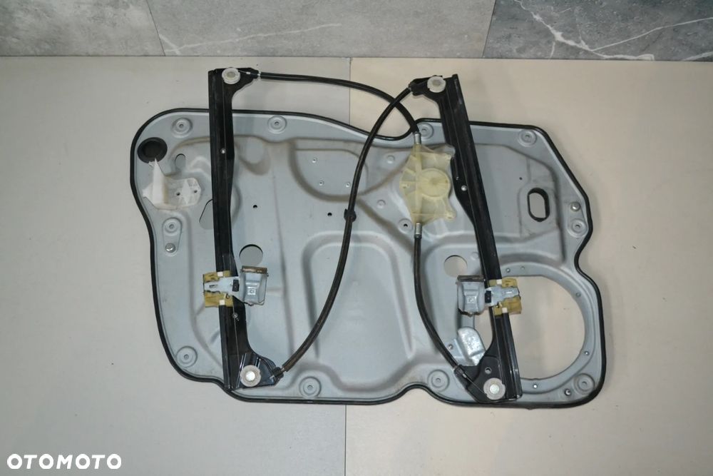 VW CADDY TOURAN 2010-2015 MECHANIZM OPUSZCZANIA SZYB EL PRZÓD PRZEDNI PRAWY 1T1837730BC - 2