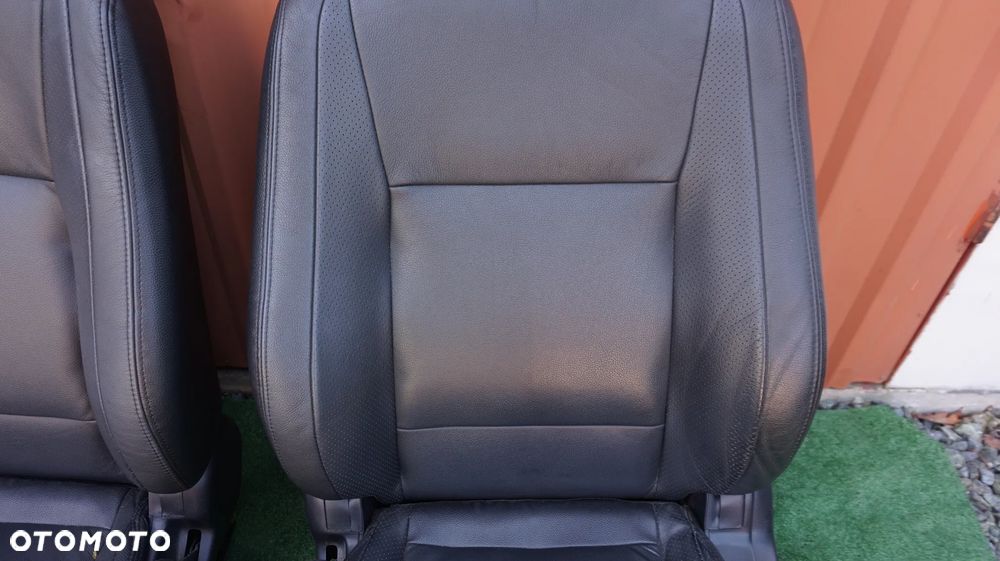 Mitsubishi Pajero IV 3.2 DID 5D Long fotel kierowcy lewy przod skora elektryka Europa - 5