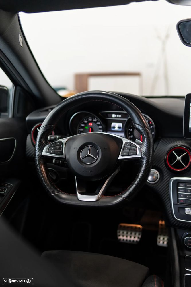 Mercedes-Benz A 45 AMG 4Matic Speedshift 7G-DCT - 34