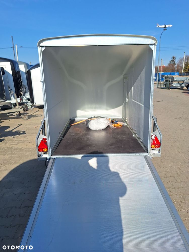 Debon Przyczepa zabudowana poliestrowa Cheval Liberte Debon Cargo 1300 - 7