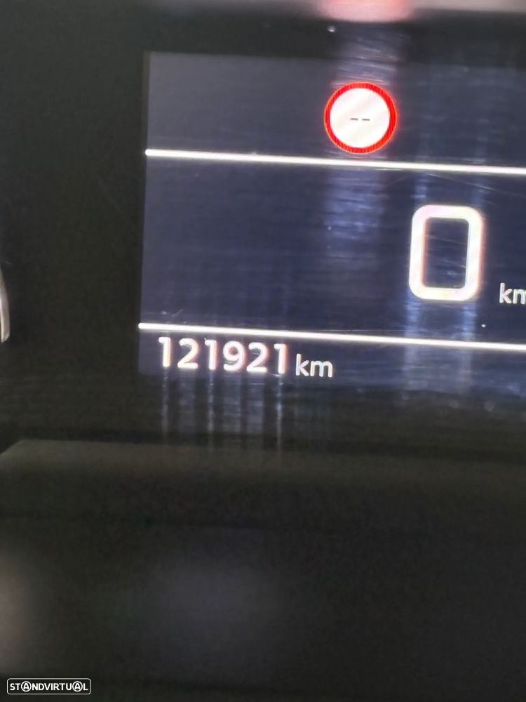Peugeot 2008 1.2 PureTech Allure Pack - 27