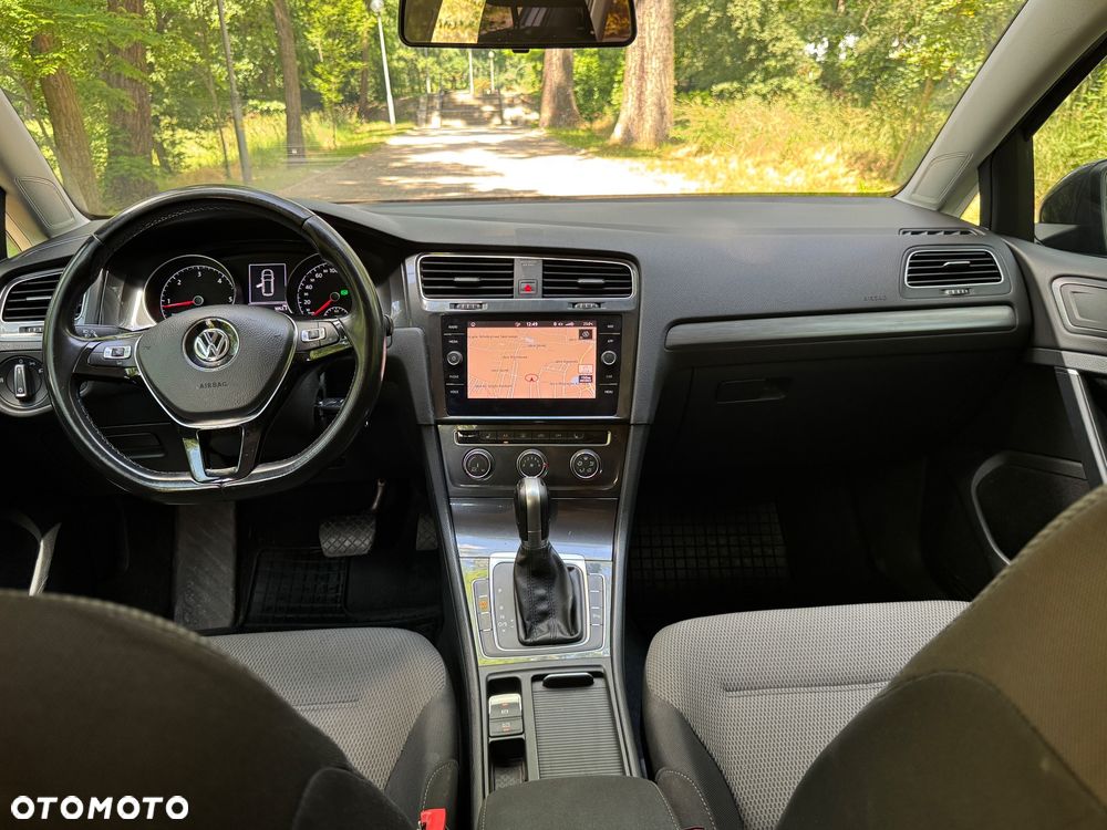 Volkswagen Golf - 19
