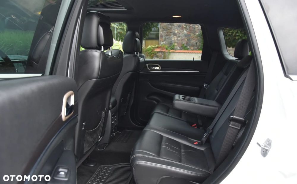 Jeep Grand Cherokee - 18