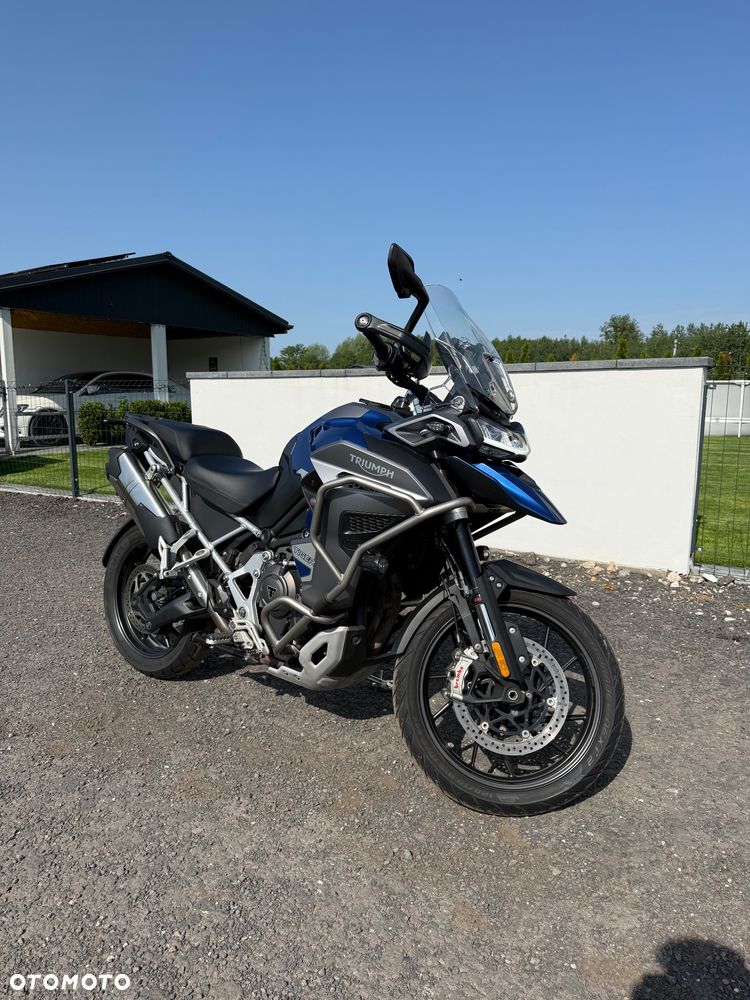 Triumph Tiger - 1