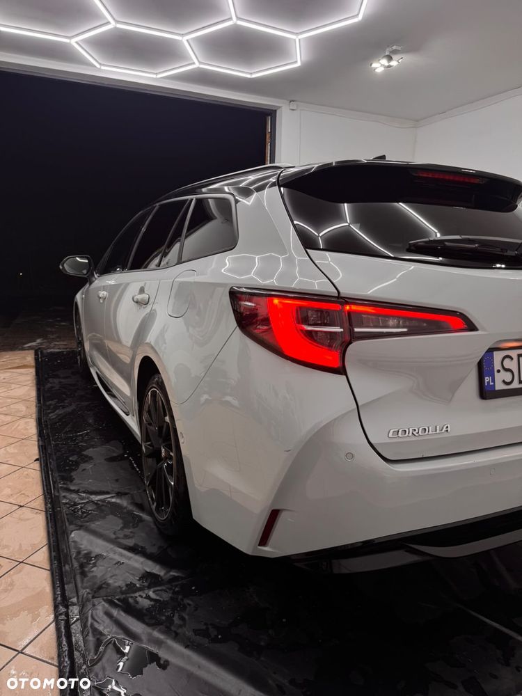 Toyota Corolla 1.8 Hybrid GR Sport Dynamic - 3