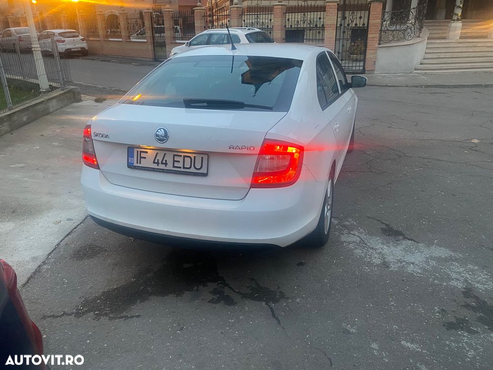 Skoda RAPID 1.6 TDI Ambition - 9