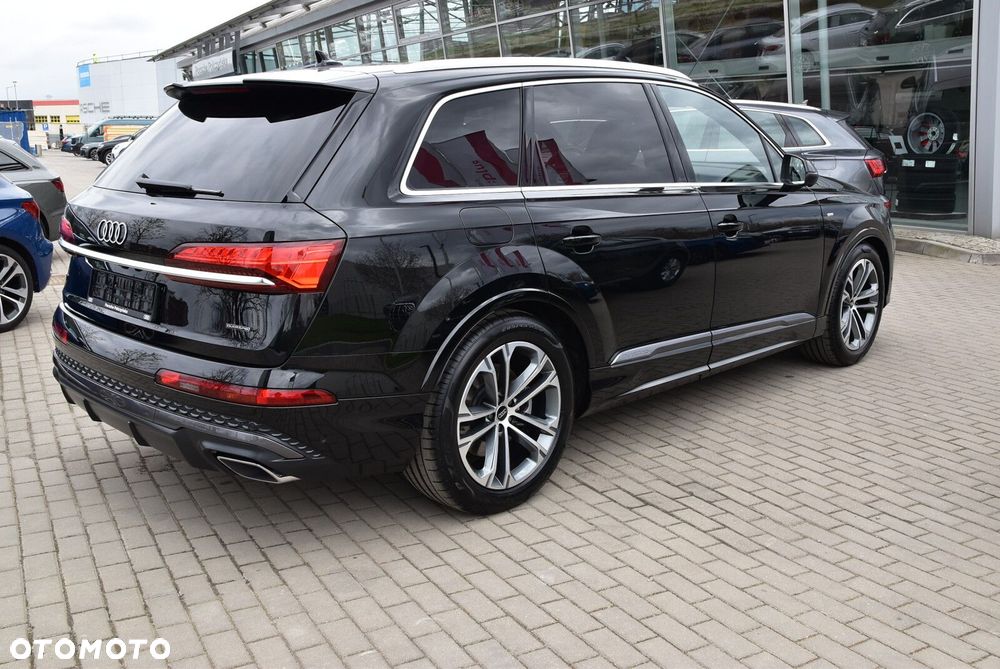 Audi Q7 - 4