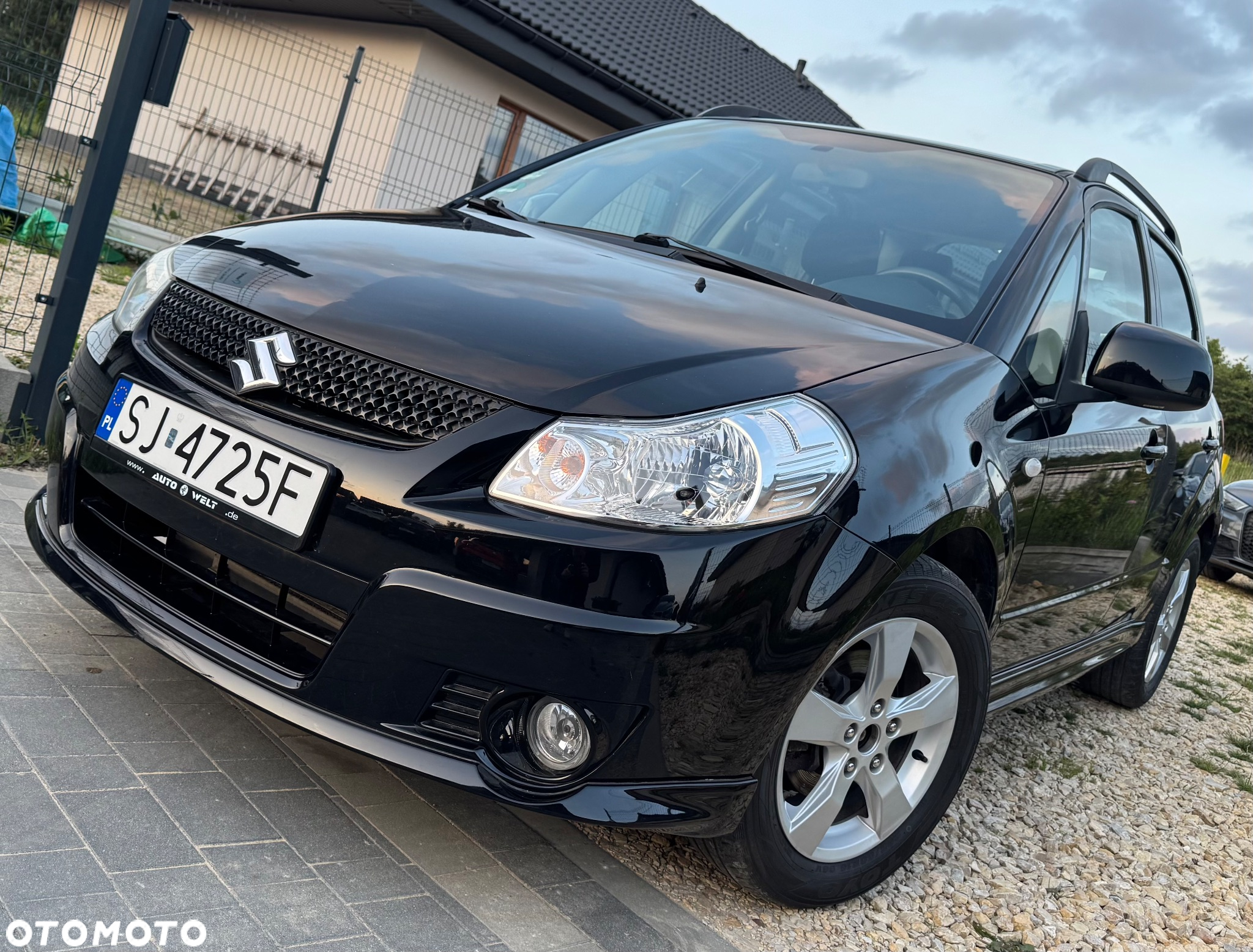 Suzuki SX4 1.6 Comfort Plus - 2