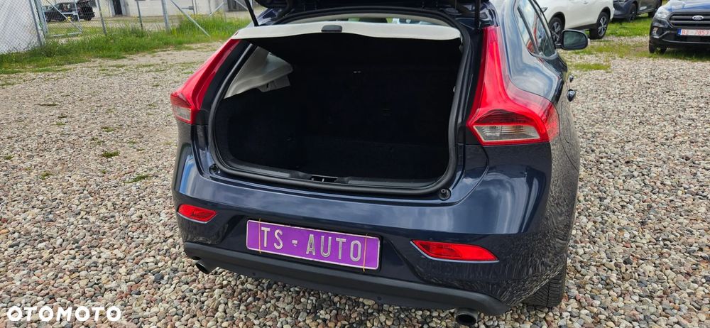 Volvo V40 T3 - 23