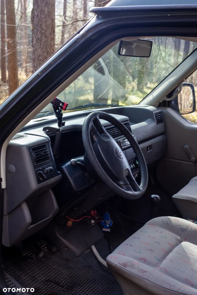 Volkswagen Transporter - 17