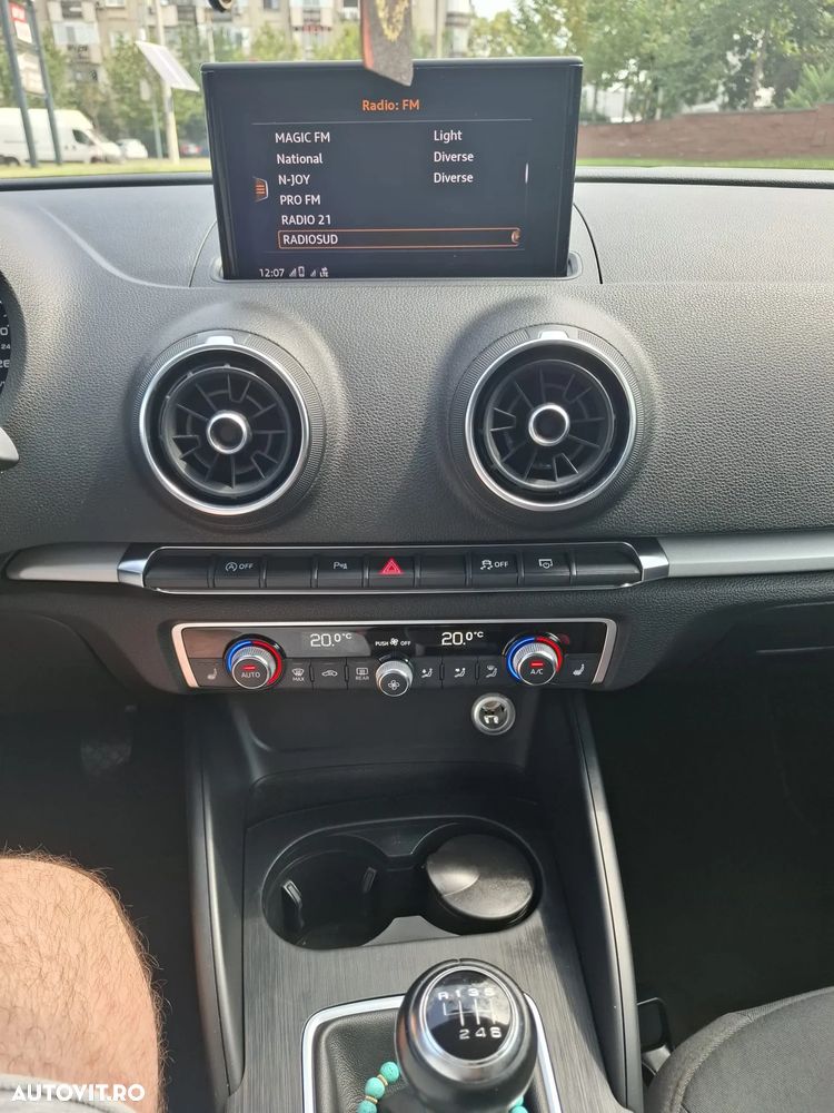 Audi A3 Sportback 1.6 30 TDI Design - 11