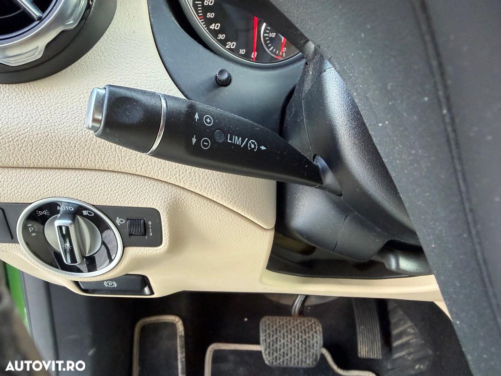 Mercedes-Benz GLA 200 d 7G-DCT Style - 16