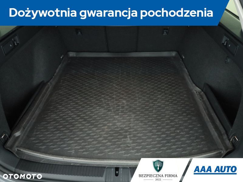 Volkswagen Passat Variant - 12