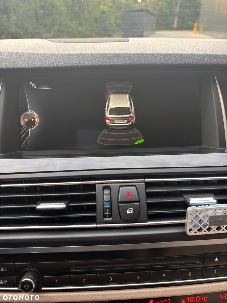 BMW Seria 5 520d - 26