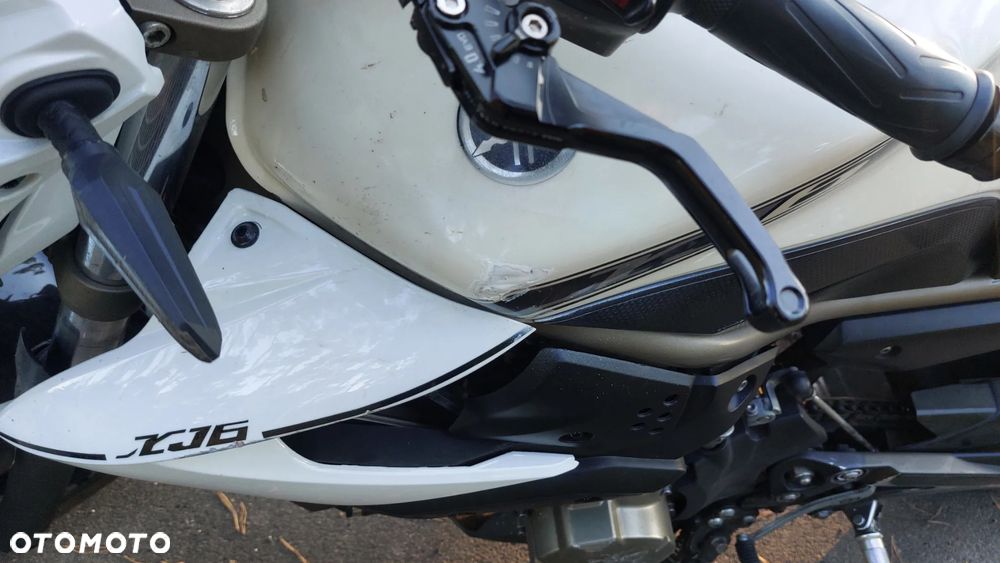 Yamaha XJ - 9