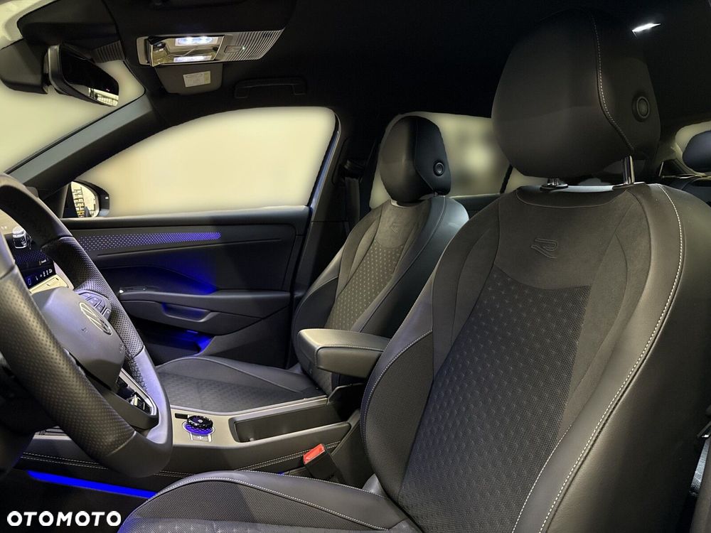 Volkswagen T-Roc 1.5 TSI R-Line DSG - 13